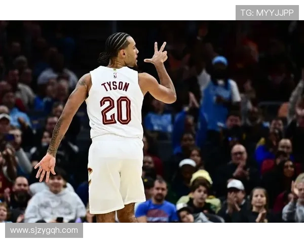 马刺七连胜杰伦格林26分爆发